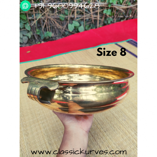 Brass light weight urli bowl for floating flowers and candle/Brass decorative flower urli bowl /Poo chatti            